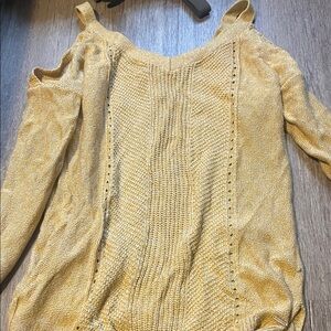 Hollister Women's Off-the-Shoulder Tan Sweater